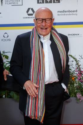 Event - Deutscher Filmpreis 2023 Volker Schloendorff beim 73. Deutschen Filmpreis im Theater am Potsdamerplatz am 12.05.2023 in Berlin. Copyright: xEventpressxKochanx