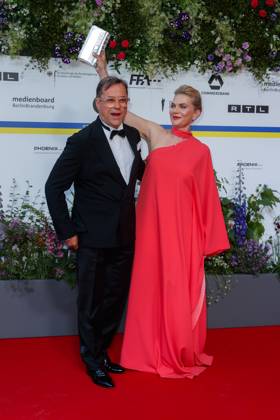 Event - Deutscher Filmpreis 2023 Jan Josef Liefers mit Ehefrau Anna Loos beim 73. Deutschen Filmpreis im Theater am Potsdamerplatz am 12.05.2023 in Berlin. Copyright: xEventpressxKochanx