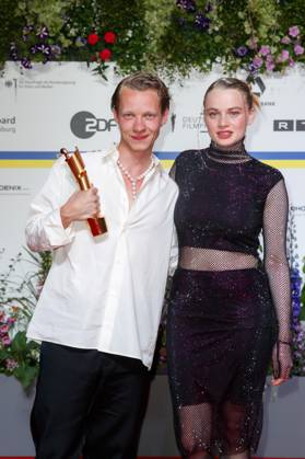 Event - Deutscher Filmpreis 2023 Felix Kammerer und Luna Wedler beim 73. Deutschen Filmpreis im Theater am Potsdamerplatz am 12.05.2023 in Berlin. Copyright: xEventpressxKochanx