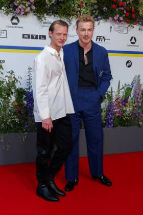 Event - Deutscher Filmpreis 2023 Felix Kammerer und Albrecht Schuch beim 73. Deutschen Filmpreis im Theater am Potsdamerplatz am 12.05.2023 in Berlin. Copyright: xEventpressxKochanx