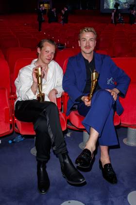 Event - Deutscher Filmpreis 2023 Felix Kammerer und Albrecht Schuch beim 73. Deutschen Filmpreis im Theater am Potsdamerplatz am 12.05.2023 in Berlin. Copyright: xEventpressxKochanx