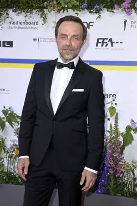 Aleksandar Jovanovic bei der 73. Verleihung des Deutschen Filmpreises 2023 im Theater am Potsdamer Platz. Berlin, 12.05.2023