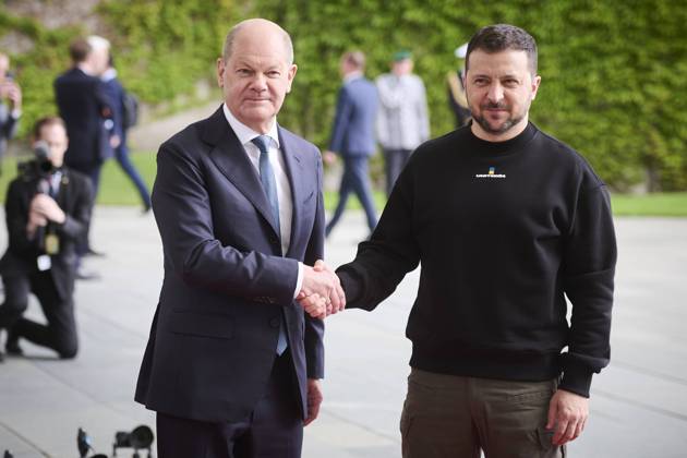 Berlin, Deutschlandbesuch von Wolodymyr Selensky Bundesskanzler Olaf Scholz (SPD) empfängt den ukrainischen Präsidenten Wolodymyr Selensky im Rahmen seines Deutschlandbesuchs am 14.05.2023 im Bundeskanzleramt in Berlin. Berlin Berlin Deutschland