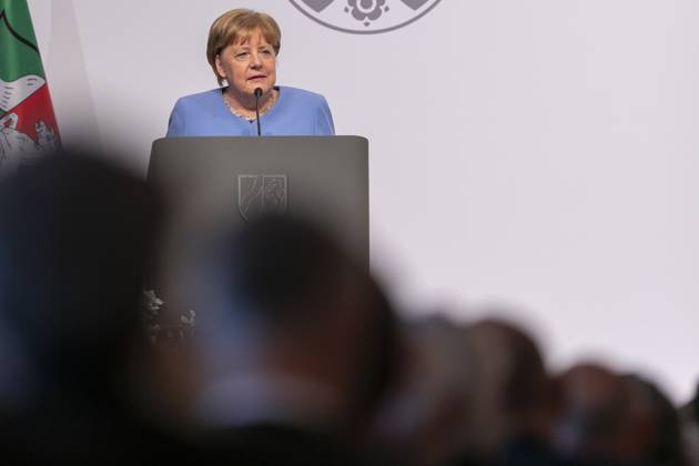 Dr. Angela Merkel (Bundeskanzlerin a.D.), Koeln, Verleihung des Staatspreises des Landes Nordrhein-Westfalen an Bundeskanzlerin a.D. Dr. Angela Merkel, 16.05.2023, Flora Koeln.
