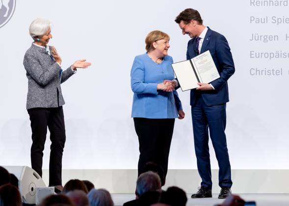 Verleihung Staatspreis an Angela Merkel Bundeskanzlerin a.D. Angela Merkel wird am Dienstag den 16.05.2023 mit dem Staatspreis NRW geehrt. Überreicht durch Christine Lagarde und Ministerpräsident Hendrik Wüst. Köln Nordrhein-Westfalen Germany