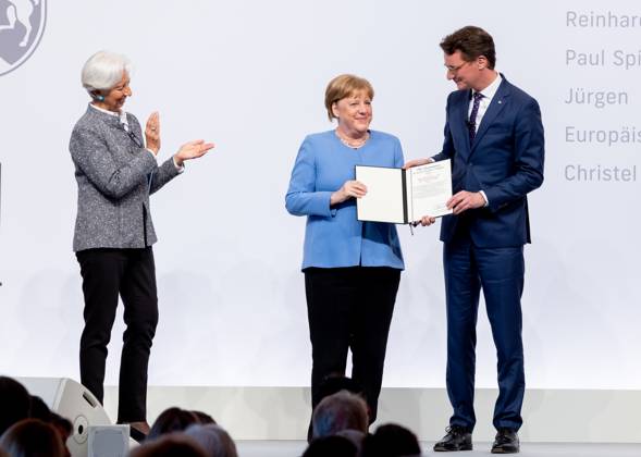 Verleihung Staatspreis an Angela Merkel Bundeskanzlerin a.D. Angela Merkel wird am Dienstag den 16.05.2023 mit dem Staatspreis NRW geehrt. Überreicht durch Christine Lagarde und Ministerpräsident Hendrik Wüst. Köln Nordrhein-Westfalen Germany