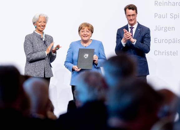 Verleihung Staatspreis an Angela Merkel Bundeskanzlerin a.D. Angela Merkel wird am Dienstag den 16.05.2023 mit dem Staatspreis NRW geehrt. Überreicht durch Christine Lagarde und Ministerpräsident Hendrik Wüst. Köln Nordrhein-Westfalen Germany