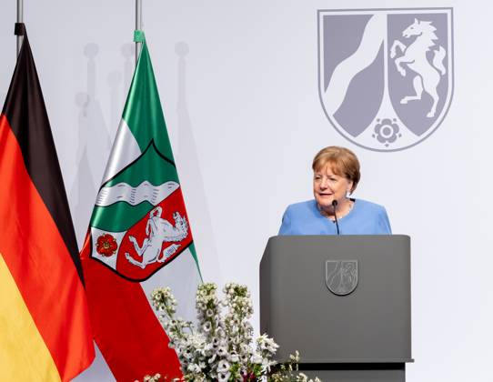 Verleihung Staatspreis an Angela Merkel Bundeskanzlerin a.D. Angela Merkel wird am Dienstag den 16.05.2023 mit dem Staatspreis NRW geehrt. Überreicht durch Christine Lagarde und Ministerpräsident Hendrik Wüst. Köln Nordrhein-Westfalen Germany