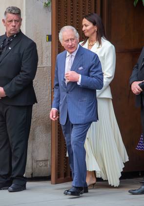 May 18, 2023, London, England, United Kingdom: King CHARLES III is seen leaving 180 Studios after presenting Queen Elizabeth II Award For British Design. London United Kingdom - ZUMAs262 20230518_zip_s262_061 Copyright: xTayfunxSalcix