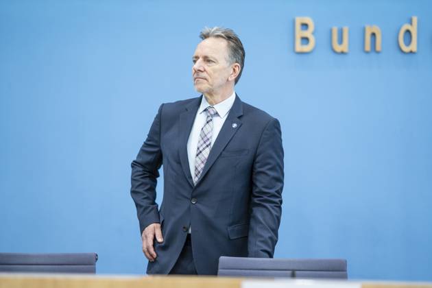 Bundespressekonferenz in Berlin - Vorstellung der Zahlen kindlicher Gewaltopfer Auswertung der Polizeilichen Kriminalstatistik 2022 - Holger Münch, Präsident Bundeskriminalamt BKA;Bundespressekonferenz in Berlin - Vorstellung der Zahlen kindlicher Gewaltopfer Auswertung der Polizeilichen Kriminalstatistik 2022 - Holger Münch, Präsident Bundeskriminalamt BKA, Berlin Berlin Deutschland Haus der Bundespressekonferenz