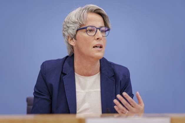 Kerstin Claus, Unabhaengige Beauftragte fuer Fragen des sexuellen Kindesmissbrauchs (UBSKM), aufgenommen im Rahmen der Bundespressekonferenz zur Vorstellung der Zahlen kindlicher Gewaltopfer öÄÃ¬ Auswertung der Polizeilichen Kriminalstatistik 2022, in Berlin, 23.05.2023. Berlin Deutschland