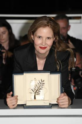 76th Cannes Film Festival 2023, Photocall Palmares. Pictured Justine Triet  Copyright: xAlbertoxTerenghix xipa-agency.nex xPoolxPhotoxEventsx01x IPA_IPA38278629