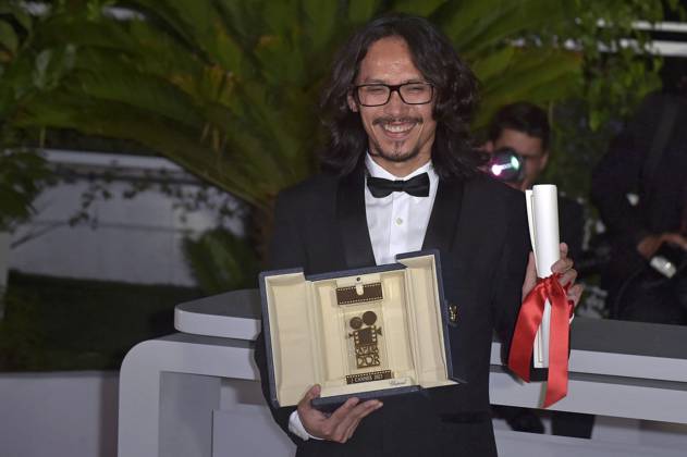 Director Pham Thien An holds The CamÃ ra d or Award for Inside The Yellow Cocoon Shell and President of the Camera d Or Jury AnaÃ¯s Demoustier (R) during the Palme D Or winners photocall at the 76th annual Cannes film festival at Palais des Festivals on Saturday, May 27, 2023 in Cannes, France.  CAN20230527219 RoccoxSpaziani