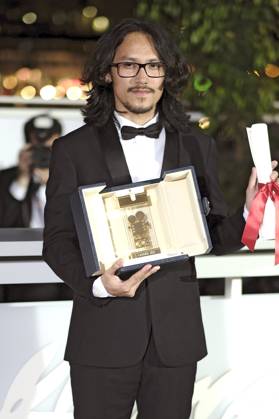 Pham Thien An mit der Goldenen Kamera für Inside the Yellow Cocoon Shell beim Photocall mit den Preisträgern auf dem Festival de Cannes 2023 76. Internationale Filmfestspiele von Cannes am Palais des Festivals. Cannes, 27.05.2023