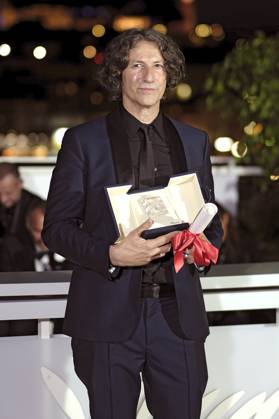 Jonathan Glazer mit dem Großen Preis der Jury für The Zone of Interest beim Photocall mit den Preisträgern auf dem Festival de Cannes 2023 76. Internationale Filmfestspiele von Cannes am Palais des Festivals. Cannes, 27.05.2023