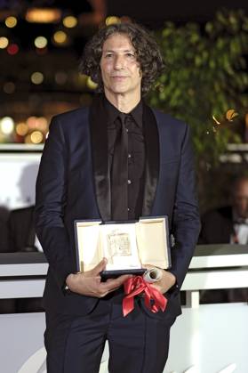 Jonathan Glazer mit dem Großen Preis der Jury für The Zone of Interest beim Photocall mit den Preisträgern auf dem Festival de Cannes 2023 76. Internationale Filmfestspiele von Cannes am Palais des Festivals. Cannes, 27.05.2023