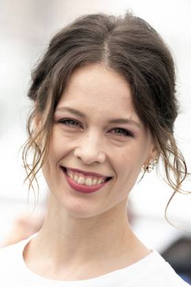 Cannes - Un Certain Regard Photocall Paula Beer attends the photocall for the Un Certain Regard jury at the 76th annual Cannes film festival at Palais des Festivals on May 17, 2023 in Cannes, France. Photo by David Niviere ABACAPRESS.COM CANNES France Copyright: xNivierexDavid ABACAPRESS.COMx 853245_047 NivierexDavid ABACAPRESS.COMx 853245_047