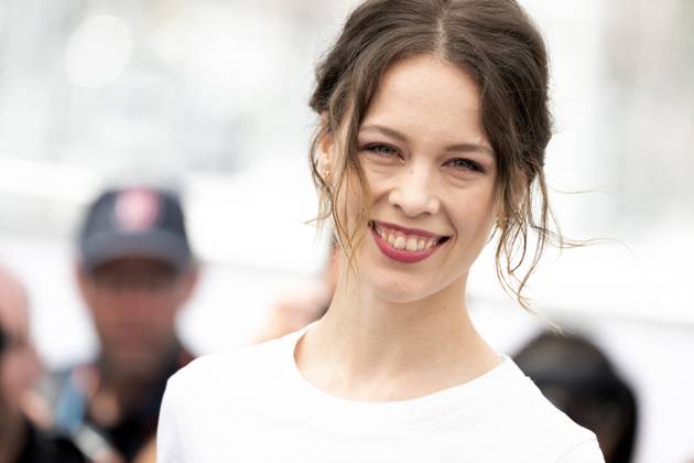 Cannes - Un Certain Regard Photocall Paula Beer attends the photocall for the Un Certain Regard jury at the 76th annual Cannes film festival at Palais des Festivals on May 17, 2023 in Cannes, France. Photo by David Niviere ABACAPRESS.COM CANNES France Copyright: xNivierexDavid ABACAPRESS.COMx 853245_049 NivierexDavid ABACAPRESS.COMx 853245_049