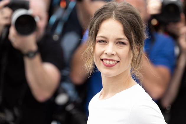 Cannes - Un Certain Regard Photocall Paula Beer attends the photocall for the Un Certain Regard jury at the 76th annual Cannes film festival at Palais des Festivals on May 17, 2023 in Cannes, France. Photo by David Niviere ABACAPRESS.COM CANNES France Copyright: xNivierexDavid ABACAPRESS.COMx 853245_056 NivierexDavid ABACAPRESS.COMx 853245_056