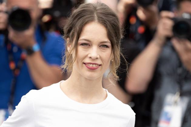 Cannes - Un Certain Regard Photocall Paula Beer attends the photocall for the Un Certain Regard jury at the 76th annual Cannes film festival at Palais des Festivals on May 17, 2023 in Cannes, France. Photo by David Niviere ABACAPRESS.COM CANNES France Copyright: xNivierexDavid ABACAPRESS.COMx 853245_057 NivierexDavid ABACAPRESS.COMx 853245_057