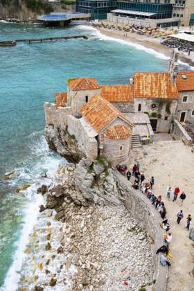 Altstadt mit Stadtstrand, Budva, Adriaküste, Montenegro mcpins