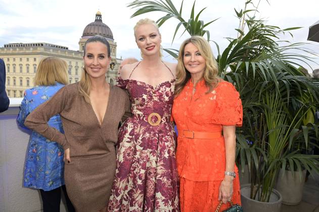 Charlotte Würdig, Franziska Knuppe und Frauke Ludowig bei der Bertelsmann Party 2023 in der Bertelsmann Repräsentanz Unter den Linden. Berlin, 15.06.2023