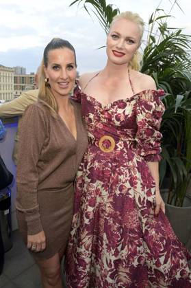 Charlotte Würdig und Franziska Knuppe bei der Bertelsmann Party 2023 in der Bertelsmann Repräsentanz Unter den Linden. Berlin, 15.06.2023