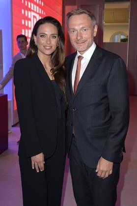 Christian Lindner mit Ehefrau Franca Lehfeldt bei der Bertelsmann Party 2023 in der Bertelsmann Repräsentanz Unter den Linden. Berlin, 15.06.2023