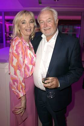 Wolfgang Kubicki mit Ehefrau Annette Marberth-Kubicki bei der Bertelsmann Party 2023 in der Bertelsmann Repräsentanz Unter den Linden. Berlin, 15.06.2023