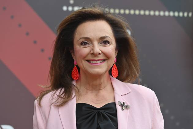 Uschi Dämmrich von Luttitz (Moderatorin), Einzelbild,angeschnittenes Einzelmotiv,Portraet,Portrait,Porträt Roter Teppich,Red Carpet,Bayerischer Filmpreis 2023 am 16.06.2023 im Prinzregententheater in Muenchen.