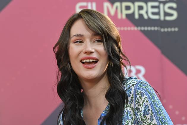 Gloria-Sophie Burkandt (Tochter von Markus Soeder), Einzelbild,angeschnittenes Einzelmotiv,Portraet,Portrait,Porträt. Roter Teppich,Red Carpet,Bayerischer Filmpreis 2023 am 16.06.2023 im Prinzregententheater in Muenchen.