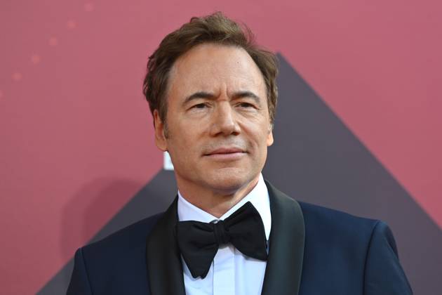 Michael Bully Herbig, Schauspieler, Drehbuchautor, Regisseur und Produzent, Einzelbild,angeschnittenes Einzelmotiv,Portraet,Portrait,Porträt. Roter Teppich,Red Carpet,Bayerischer Filmpreis 2023 am 16.06.2023 im Prinzregententheater in Muenchen.