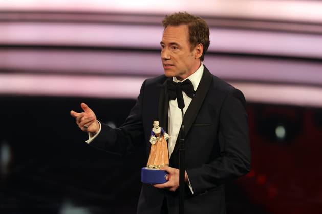 Michael Bully Herbig Verleihung Bayerischer Filmpreis 2022 Ehrenpreisträger Michael Bully Herbig während seiner Dankesrede. Verleihung des 44. Bayerischen Filmpreises 2022 am 16.06.2023 im Münchner Prinzregententheater. München, Bayern, Deutschland.