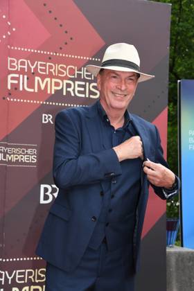 Herbert Knaup Verleihung des Bayerischen Filmpreis 22 Ehrung, Auszeichnung, Preis Prinzregenten Theater München 16. Juni 2023