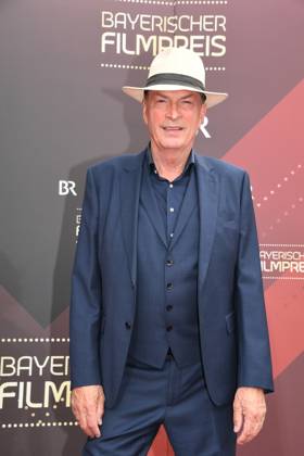 Herbert Knaup Verleihung des Bayerischen Filmpreis 22 Ehrung, Auszeichnung, Preis Prinzregenten Theater München 16. Juni 2023