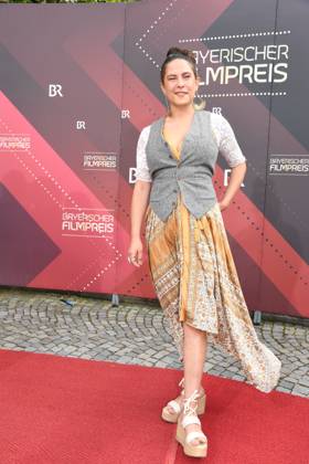 Amanda da Gloria Verleihung des Bayerischen Filmpreis 22 Ehrung, Auszeichnung, Preis Prinzregenten Theater München 16. Juni 2023