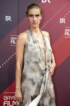 Samia Chancrin bei der Verleihung des 44. Bayerischen Filmpreises 2022 im Prinzregententheater. München, 16.06.2023