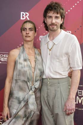 Samia Chancrin und James Newton bei der Verleihung des 44. Bayerischen Filmpreises 2022 im Prinzregententheater. München, 16.06.2023