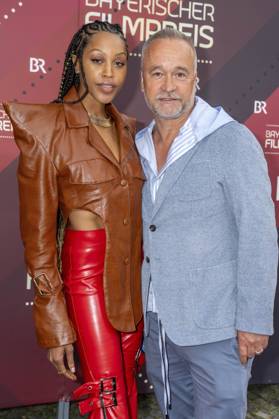Jazz Amina und Thomas Darchinger bei der Verleihung des 44. Bayerischen Filmpreises 2022 im Prinzregententheater. München, 16.06.2023