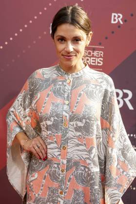 Anna Julia Antonucci bei der Verleihung des 44. Bayerischen Filmpreises 2022 im Prinzregententheater. München, 16.06.2023
