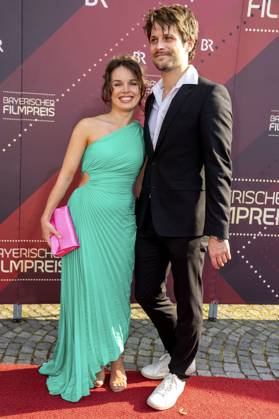 Darya Birnstiel und Philip Birnstiel bei der Verleihung des 44. Bayerischen Filmpreises 2022 im Prinzregententheater. München, 16.06.2023