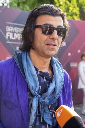 Fatih Akin bei der Verleihung des 44. Bayerischen Filmpreises 2022 im Prinzregententheater. München, 16.06.2023