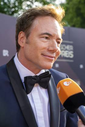 Michael Bully Herbig bei der Verleihung des 44. Bayerischen Filmpreises 2022 im Prinzregententheater. München, 16.06.2023