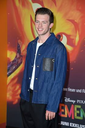 Jannis Niewoehner bei der Deutschlandpremiere von ELEMENTAL im Kino in der Kulturbrauerei am 18.06.2023