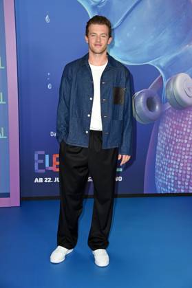 Jannis Niewoehner bei der Deutschlandpremiere von ELEMENTAL im Kino in der Kulturbrauerei am 18.06.2023