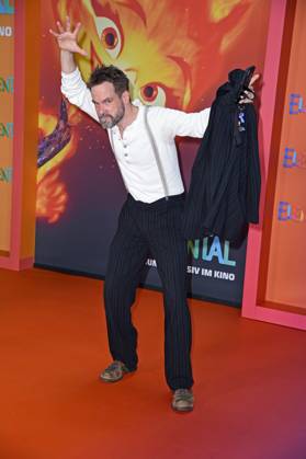 Wanja Mues bei der Deutschlandpremiere von ELEMENTAL im Kino in der Kulturbrauerei am 18.06.2023
