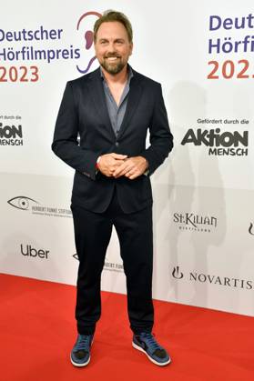 Steven Gätjen bei der Verleihung des 21. Deutschen Hörfilmpreises 2023 in der Hauptstadtrepräsentanz der Deutschen Telekom. Berlin, 20.06.2023