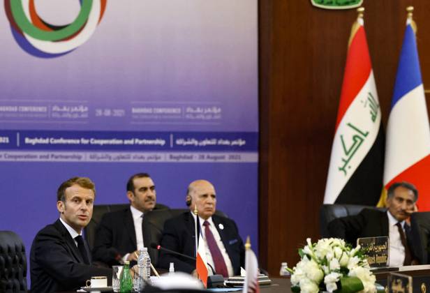 French President Emmanuel Macron in Baghdad - Iraq French President Emmanuel Macron (L) speaks during the Baghdad conference in the Iraqi capital on August 28, 2021. (Photo by Ludovic MARIN POOL ABACAPRESS.COM Baghdad Iraq Copyright: xMarinxLudovic Pool ABACAx 778120_036 MarinxLudovic Pool ABACAx 778120_036