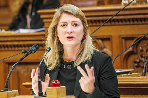 20230627 Wiener Gemeinderat - Rechnungsabschluss 2022 WIEN, OESTERREICH - JUNI 27: Abgeordnete zum Wiener Landtag und Gemeinderat und Klubobfrau Bettina Emmerling (NEOS) beim Wiener Gemeinderat - - Rechnungsabschluss 2022 im OeVP Lichtenfelsgasse am 27. Juni 2023 in Wien, Oesterreich. 230627_SEPA_10_016 Copyright: xMichaelxIndrax SEPAxMedia
