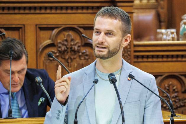 20230627 Wiener Gemeinderat - Rechnungsabschluss 2022 WIEN, OESTERREICH - JUNI 27: Abgeordneter zum Wiener Landtag und Gemeinderat Peter Kraus (GRUeNE) beim Wiener Gemeinderat - - Rechnungsabschluss 2022 im OeVP Lichtenfelsgasse am 27. Juni 2023 in Wien, Oesterreich. 230627_SEPA_10_020 Copyright: xMichaelxIndrax SEPAxMedia